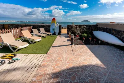 Image de Maison de vacances Corralejo pour 1 - 6 personnes avec 3 chambres à coucher - Maison mitoyenne