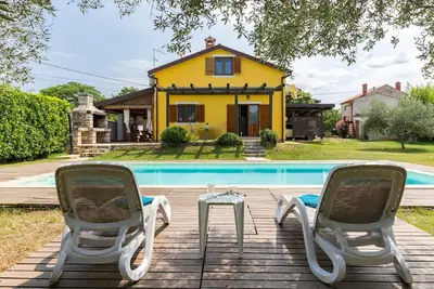 Image de Maison de vacances Buje pour 1 - 7 personnes avec 3 chambres Ă coucher - Maison de vacances