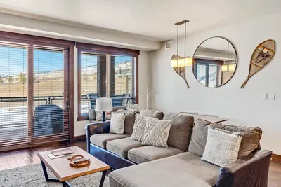 Image de Luxurious condo w/private washer/dryer and shared outdoor pool & hot tubs