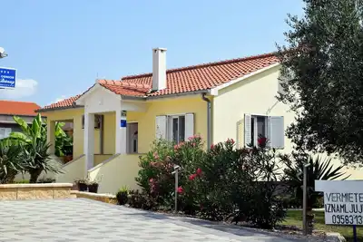Image de Maison de vacances Nevidane pour 1 - 5 personnes avec 3 chambres Ă coucher - Maison de vacances