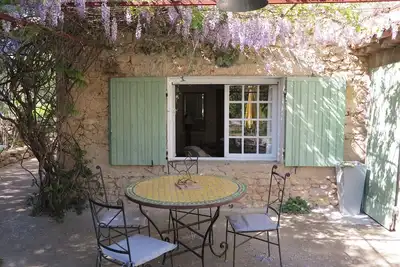 Image de Maison en pierre au cœur Luberon