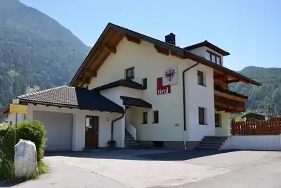 Image de Appartement de vacances Umhausen pour 1 - 9 personnes avec 4 chambres à coucher - Logement de vacanc