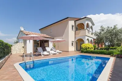 Image de Maison de vacances Kastel pour 1 - 4 personnes avec 3 chambres Ă coucher - Logement de vacances dans