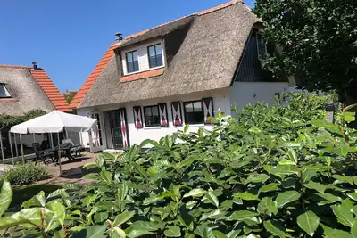 Image de Maison de vacances Callantsoog pour 1 - 6 personnes avec 3 chambres à coucher - Maison de vacances