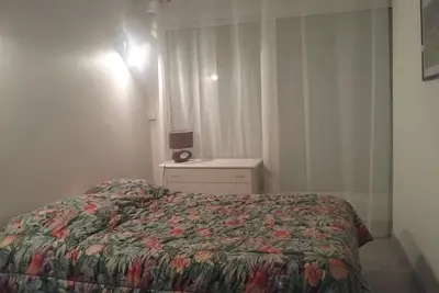 Image de Appartement 3 pièces, 50m2, avec terrasse 30m2, place de parking, centre ville.