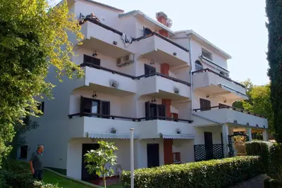 Image de Appartement de vacances Njivice pour 3 - 4 personnes avec 1 chambre Ă coucher - Appartement de vacan