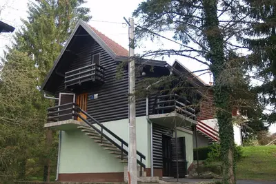 Image de Maison de vacances Vrbovsko pour 3 - 6 personnes avec 2 chambres Ă coucher - Maison de vacances