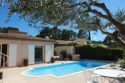 Image de Maison de vacances Sainte-Maxime pour 1 - 6 personnes avec 3 chambres à coucher - Maison de vacances
