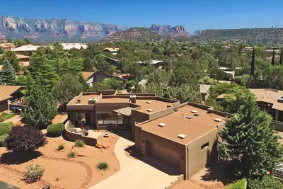 Image de Beautiful Home Located in the Heart of West Sedona! Great Furnishings! Views! ! -