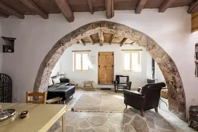 Image de The Arch House. A Romantic Escape.