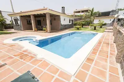 Image de Maison de vacances Nerja pour 2 - 6 personnes avec 3 chambres Ă coucher - Maison de vacances