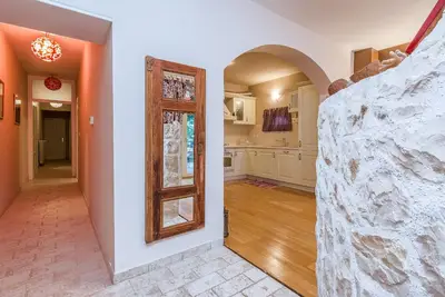 Image de Appartement de vacances Povljana pour 1 - 6 personnes avec 2 chambres à coucher - Maison mitoyenne