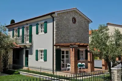 Image de Maison de vacances Poreč pour 1 - 4 personnes avec 2 chambres à coucher - Maison de vacances