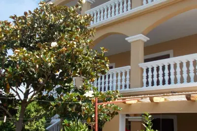 Image de Appartement de vacances Pakostane pour 3 - 8 personnes avec 4 chambres à coucher - Maison de vacance