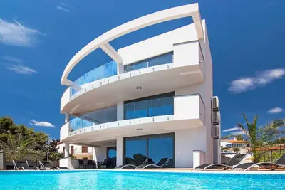 Image de Maison de vacances Premantura pour 1 - 12 personnes avec 6 chambres à coucher - Maison mitoyenne