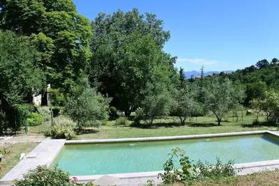 Image de Maison de vacances Crestet pour 1 - 12 personnes avec 7 chambres Ă coucher - Maison de vacances