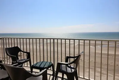 Image de Emeraude B7 : Appartement 2 chambres sur le front de mer 7ème étage pour 4\/6 personnes