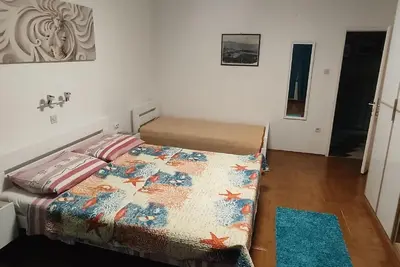 Image de Appartement de vacances Novi Vinodolski pour 1 - 8 personnes avec 3 chambres Ă coucher - Appartement