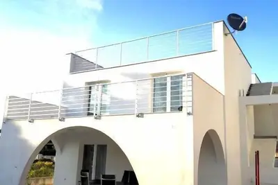 Image de Appartement de vacances Srima pour 1 - 6 personnes avec 2 chambres Ă coucher - Maison de vacances
