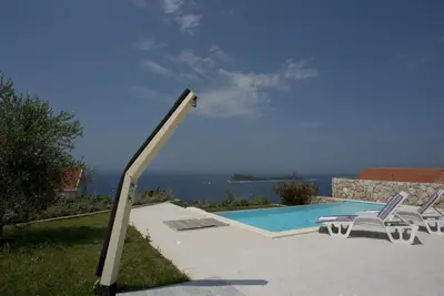 Image de Appartement de vacances Cavtat pour 1 - 6 personnes avec 3 chambres à coucher - Logement de vacances