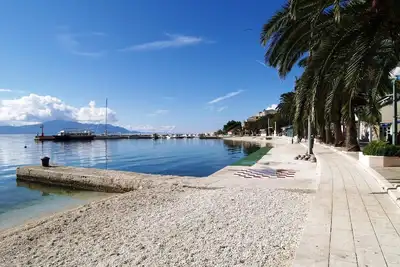 Image de Appartement de vacances Gradac pour 1 - 4 personnes avec 1 chambre Ă coucher - Maison mitoyenne