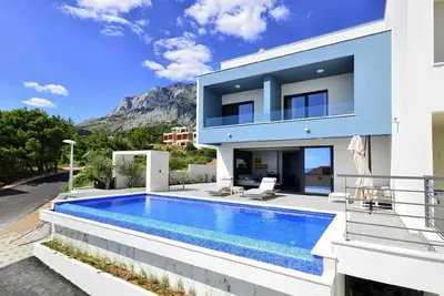 Image de Maison de vacances Makarska pour 1 - 8 personnes avec 4 chambres à coucher - Maison de vacances