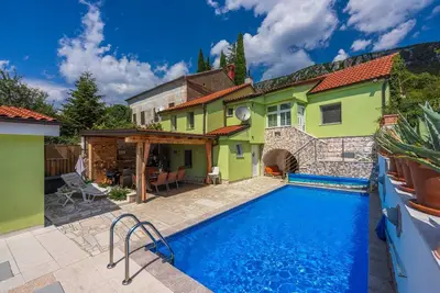 Image de Maison de vacances Bribir pour 2 - 10 personnes avec 5 chambres à coucher - Maison mitoyenne
