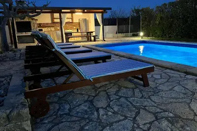 Image de Maison de vacances Posedarje pour 1 - 8 personnes avec 4 chambres à coucher - Maison de vacances