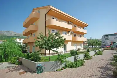 Image de Appartement de vacances Podstrana pour 1 - 8 personnes avec 3 chambres à coucher - Logement de vacan