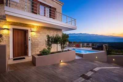 Image de Villa Upper Ii - Luxury villa, private pool, mountain view