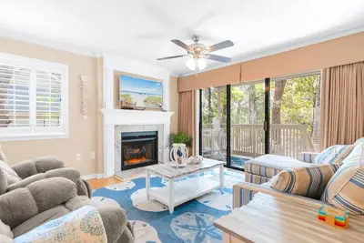 Image de Kingston Resort: Winter rates, Ground floor, 7 min walk to beach, two decks