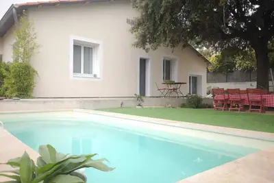 Image de Villa Capitaine avec piscine et jardin, 5mn mer et Port-Vieux