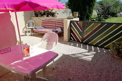 Image de House with terrace on the ground floor.