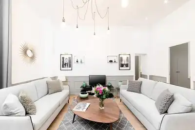 Image de LivinParis | Luxueux 4 Chambres Montmartre