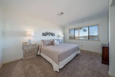 Image de South Shore 1 Bdrm/Amazing Amenities! MiniGolf, 2 Pools, Hot Tub, Sauna & More!