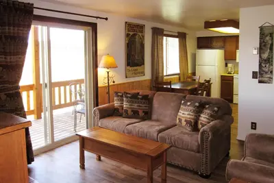 Image de Morning Glory-comfortable Yellowstone retreat; just minutes from Ynp West Gate