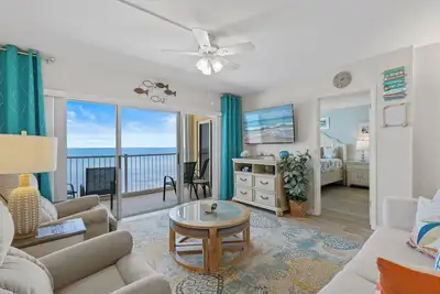 Image de Stunning Oceanfront Condo with Spectacular Views of Nsb