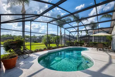 Image de New Listing Stunning Villa - Amazing Value - Lake Berkley