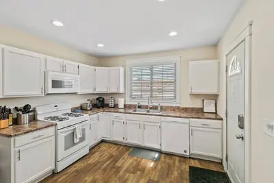 Image de Cozy 2-Story House Near Downtown Libertyville
