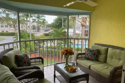 Image de 3 Bedroom 2 Bath Condo In Bonita Springs Minutes From Beach!