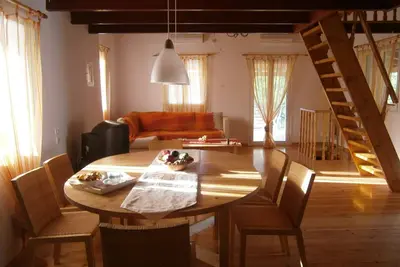 Image de Cottage house of 80 sq. m. in Dremi Vromovrisi Kalamata