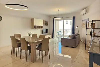 Image de Sealine Apartment by Seastays.
