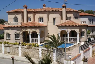 Image de Maison de vacances Miami-Platja pour 1 - 6 personnes avec 3 chambres à coucher - Maison jumelée