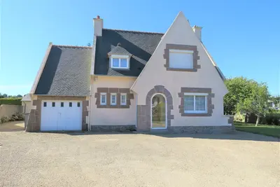Image de Maison à 500m de la mer et à 100m des commerces à Tregastel