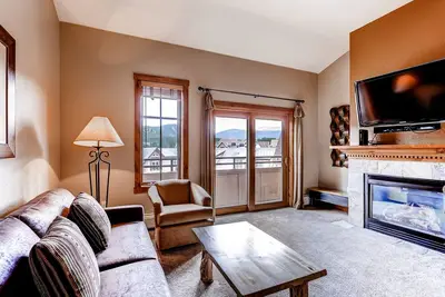 Image de Fifth-floor condo with hot tubs, pool & gym - walk to QuickSilver Super Chair