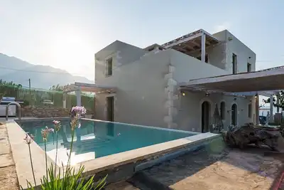 Image de Private stone villa with private swimming pool