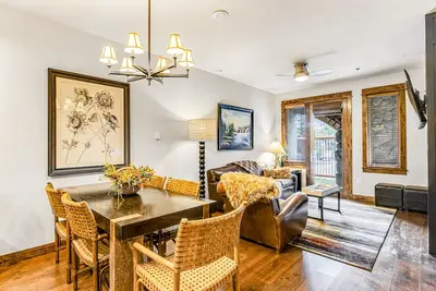 Image de Lovely Breckenridge villa with pool & hot tub, WiFi, fireplace, & gaming center