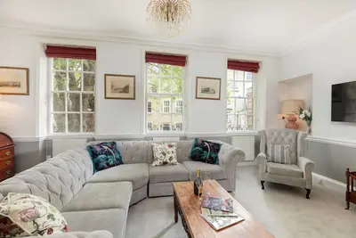 Image de Maison-Famille-Salle de bain privée séparée-Vue ville-Georgian Town House