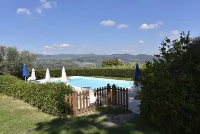 Image de To feel good: quiet panoramic location with pool for 7 people