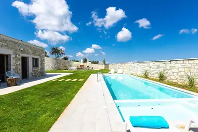 Image de Thalmargia Villa Iii, Ground floor Villa, Ideal for Children, Bbq facilities
